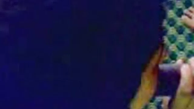 Porno gratuit sans inscription  L'homme clips porno gratuits se réveille et lui donne sa langue le matin