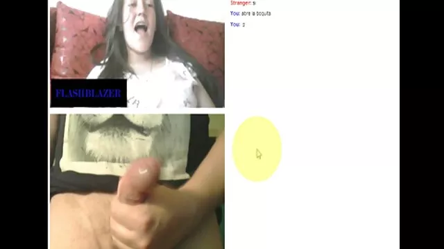 Porno gratuit sans inscription  Crépus Bouclés blanc regarde une charmante femme noire sur ses vidéos gay porno gratuite vacances