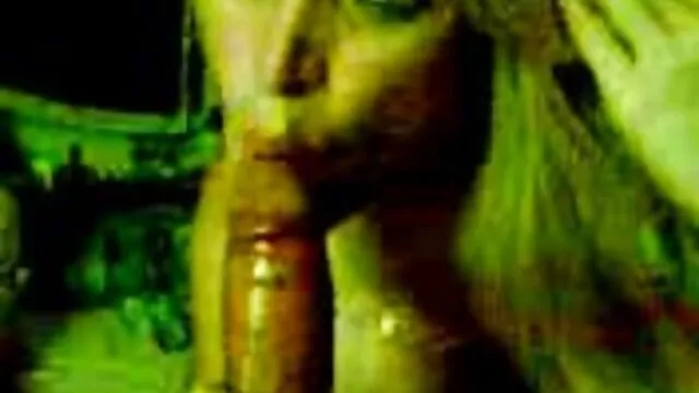 Porno gratuit sans inscription  Cheveux bouclés mange des chattes et tombe dans le cul free porn gratuit