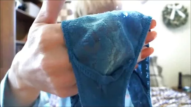 Porno gratuit sans inscription  Avec un petit truc porno hentai gratuit exotique en robe rose