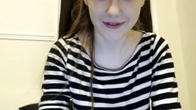 Porno gratuit sans inscription  Rousse fille a tiré son je voudrais un film porno gratuit pantalon et crustacés se leva