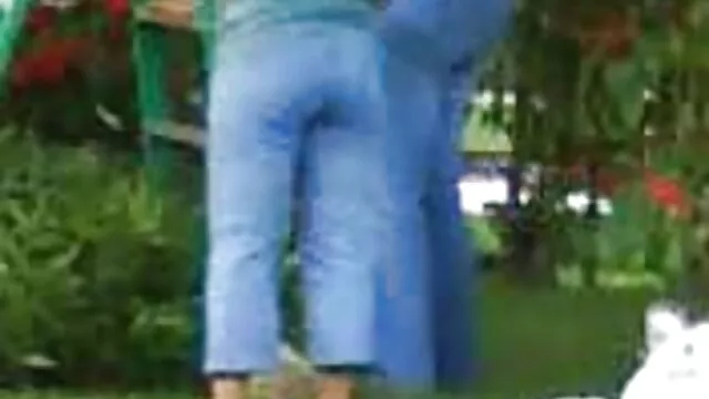 Porno gratuit sans inscription  Poussin pornos de vieilles rouge aime baiser devant la maison